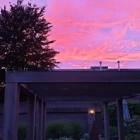 Downtown Hideaway, Grand Deluxe 4* آيندهوفن