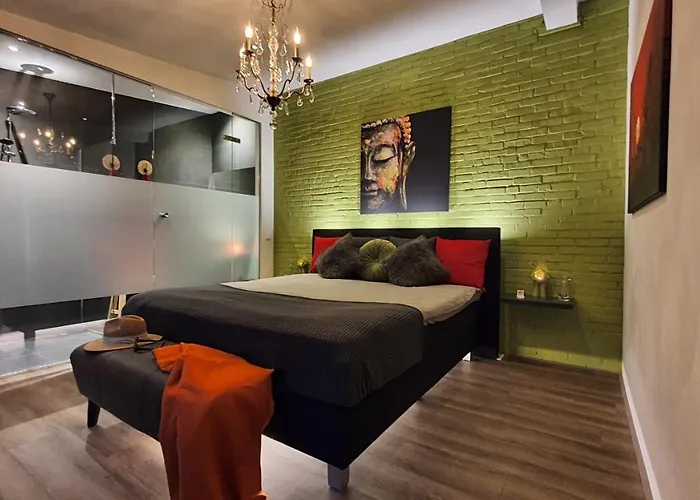 Downtown Hideaway, Grand Deluxe فندق مبيت وإفطار آيندهوفن