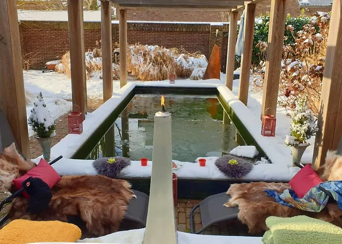 Downtown Hideaway, Grand Deluxe 4*