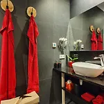 Downtown Hideaway, Grand Deluxe לינה וארוחת בוקר