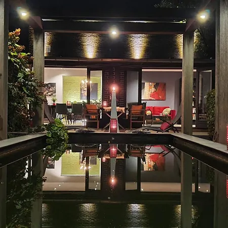 Bed and breakfast Downtown Hideaway, Grand Deluxe Eindhoven