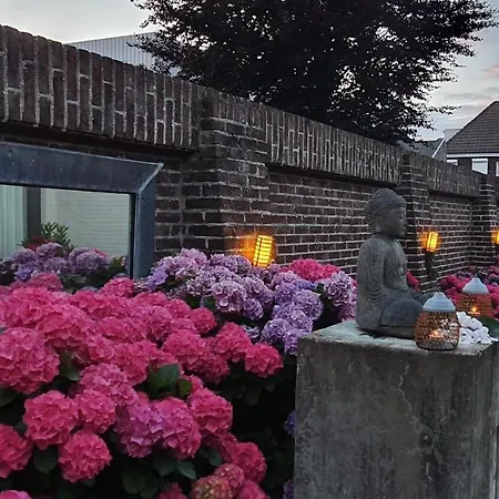 Downtown Hideaway, Grand Deluxe Bed and breakfast