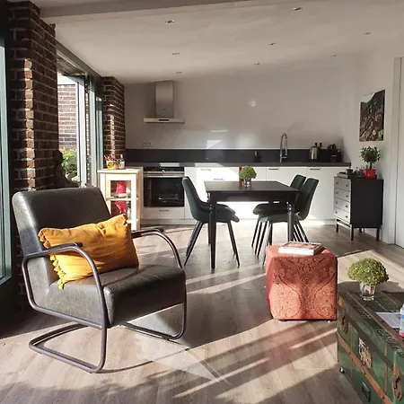 Downtown Hideaway, Grand Deluxe Bed and breakfast Eindhoven