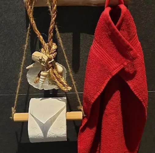 Downtown Hideaway, Grand Deluxe 4*