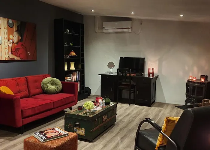 Downtown Hideaway, Grand Deluxe