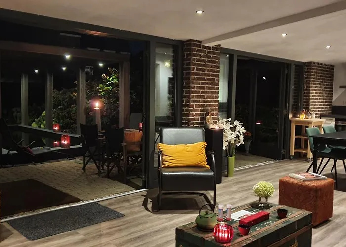 Downtown Hideaway, Grand Deluxe