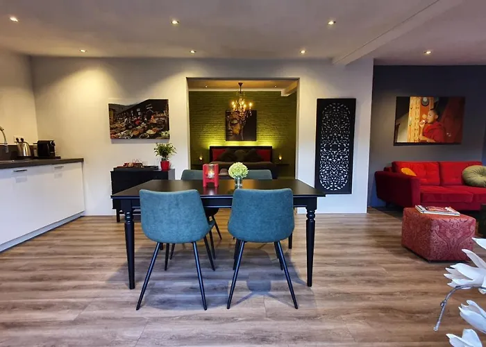 Bed & Breakfast Downtown Hideaway, Grand Deluxe Eindhoven