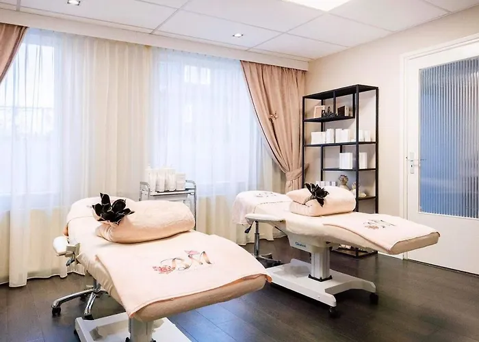 Downtown Hideaway, Grand Deluxe Bed & Breakfast Eindhoven