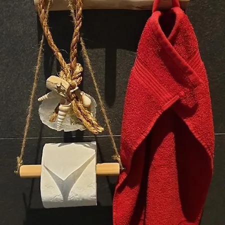 Downtown Hideaway, Grand Deluxe 4*