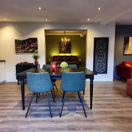 Bed & Breakfast Downtown Hideaway, Grand Deluxe Eindhoven