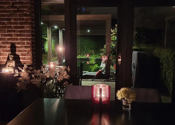 Downtown Hideaway, Grand Deluxe 4* Αϊντχόφεν