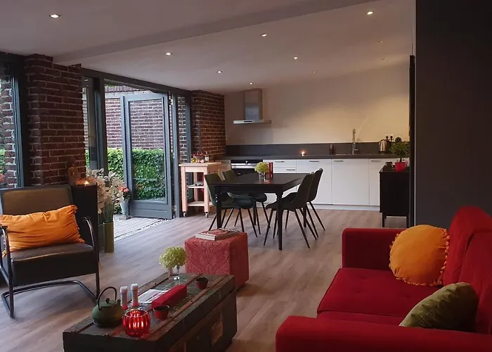 Bed and Breakfast Downtown Hideaway, Grand Deluxe 4*